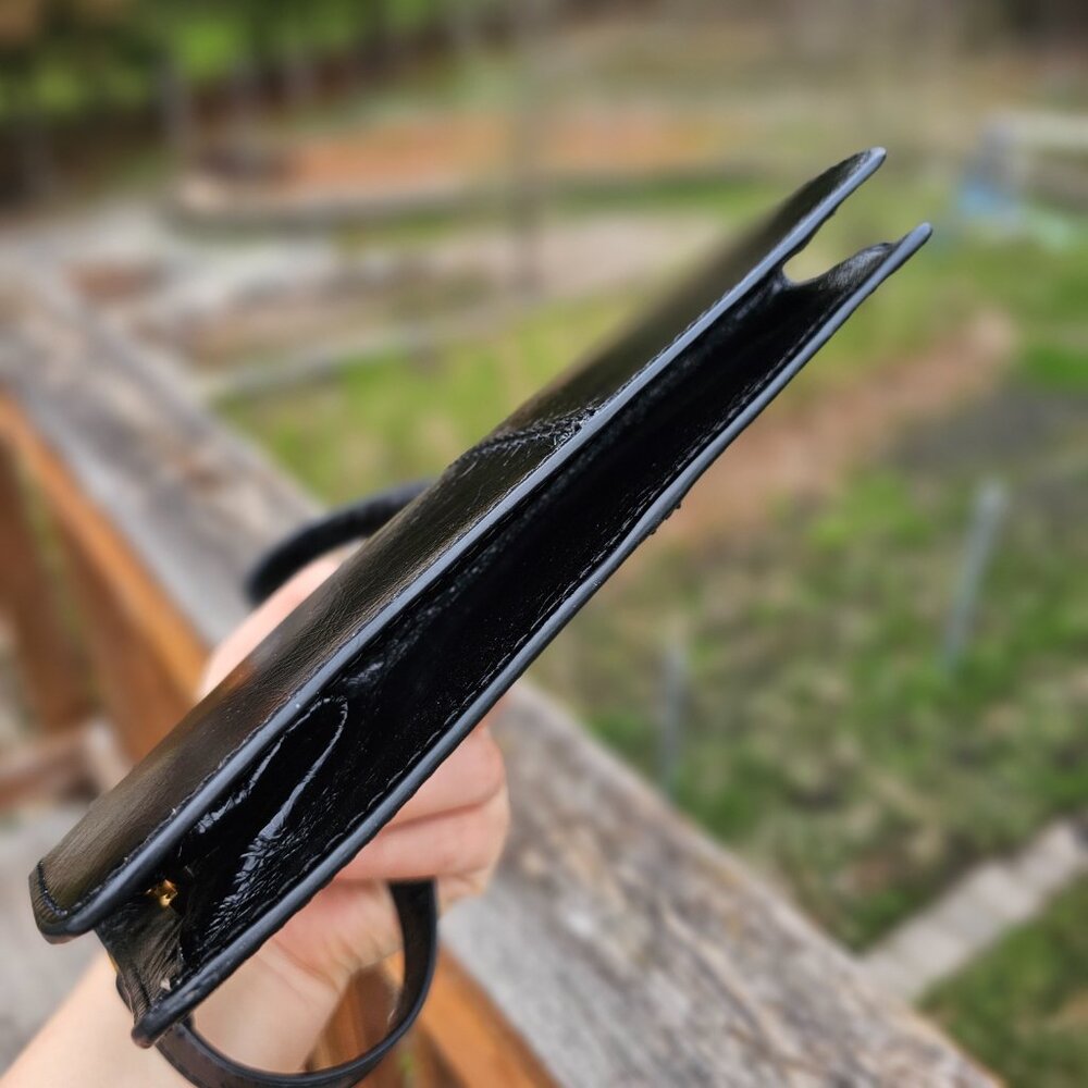 Hobo International Purse Rare Kisslock Clasp Polished Leather - Picture 7 of 11